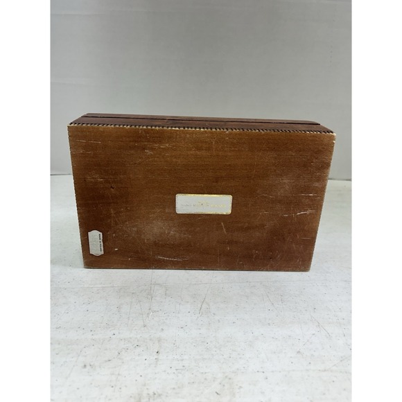 Handcrafted World Map Keepsake Box - Picture 7 of 7